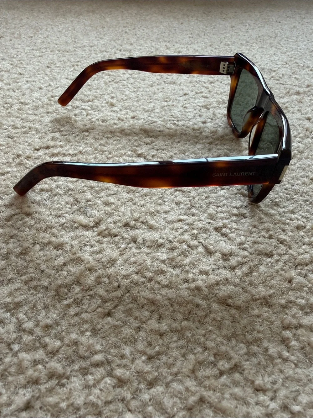 Saint Laurent chunky square
